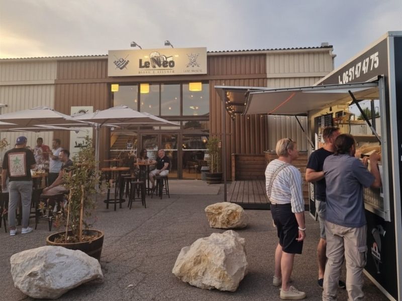 Mattylak en service au Néo, lieu fixe hebdomadaire